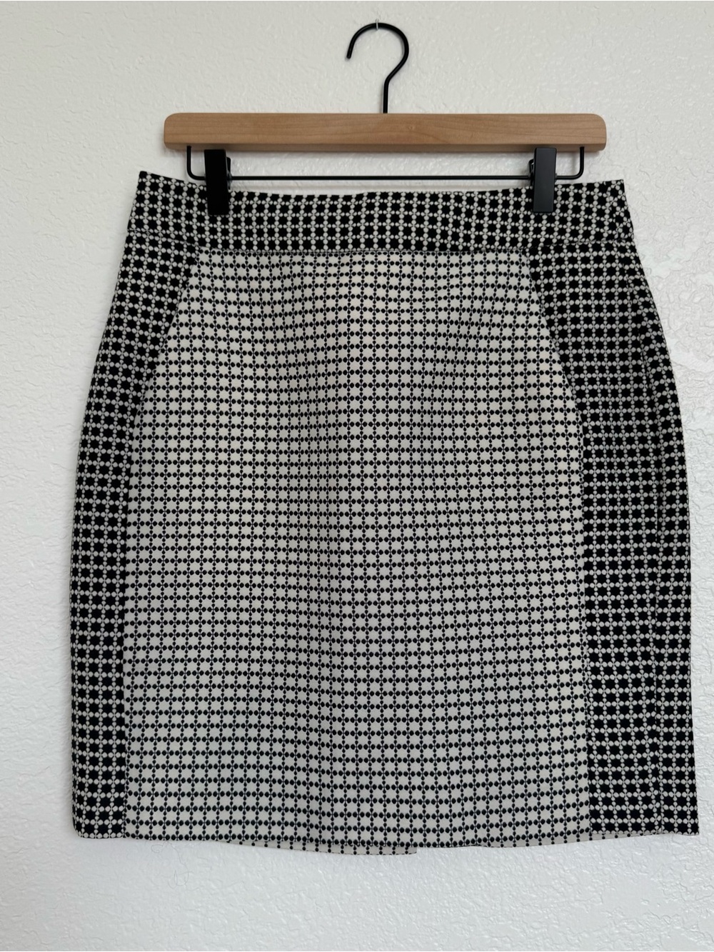 Banana Republic Black & White Geometric Optical Print Office Pencil Skirt